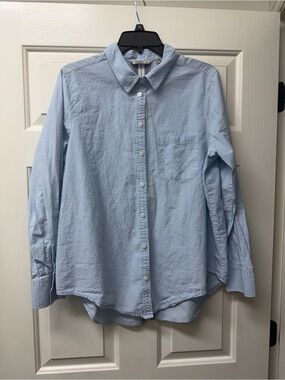 Athleta Pale Blue Women's Button-Down Shirt